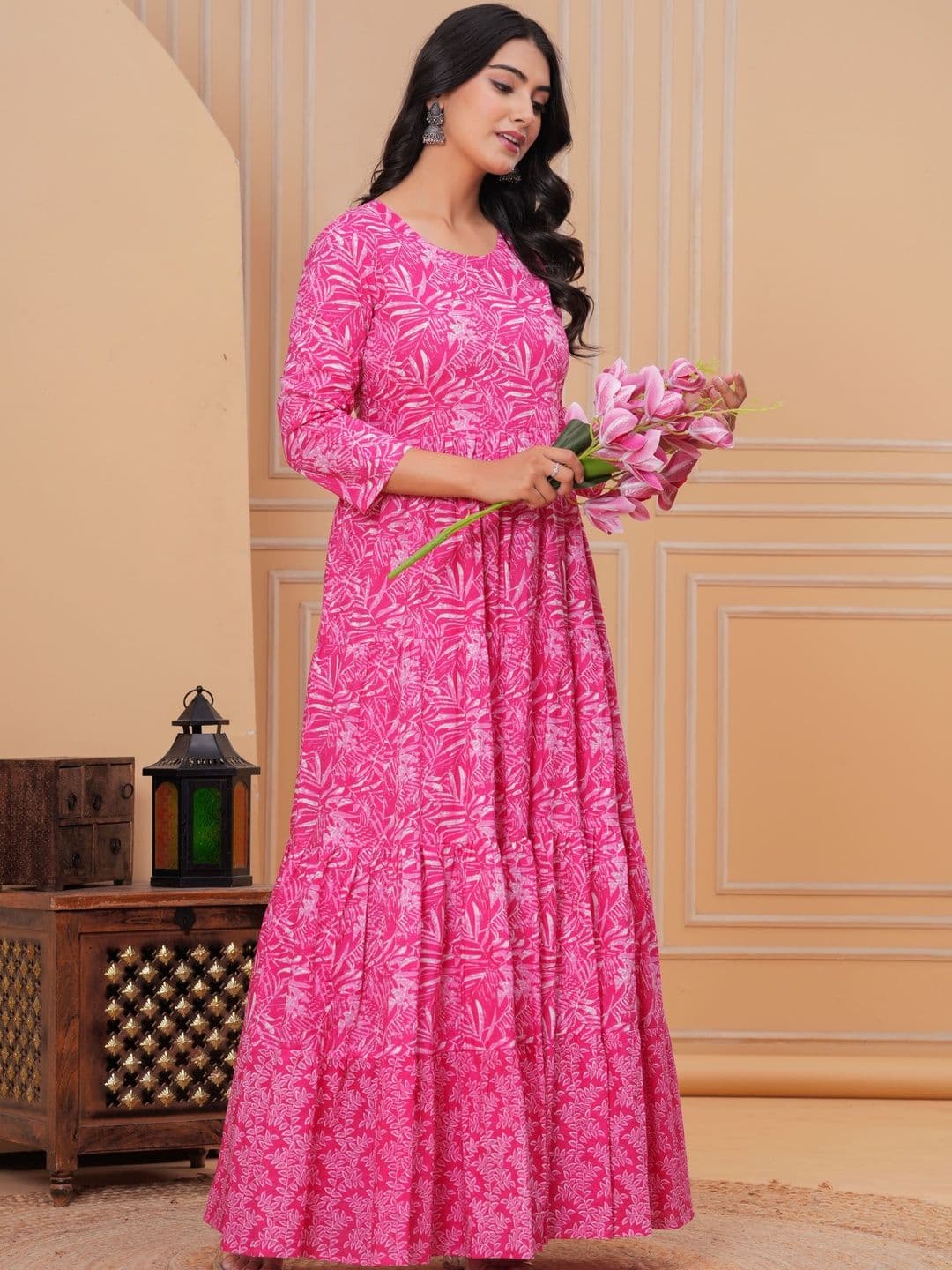 KANSARA Women Floral Printed Tiering Anarkali Kurta - view 1