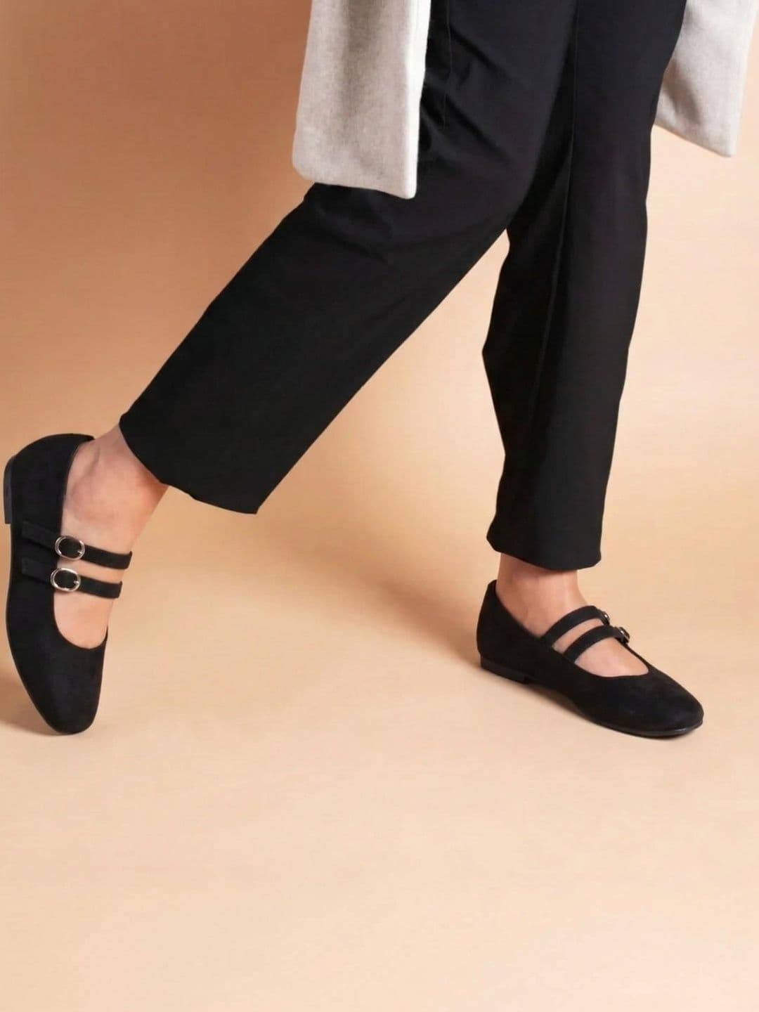 AVIVASTYLE Women Flats - view 1