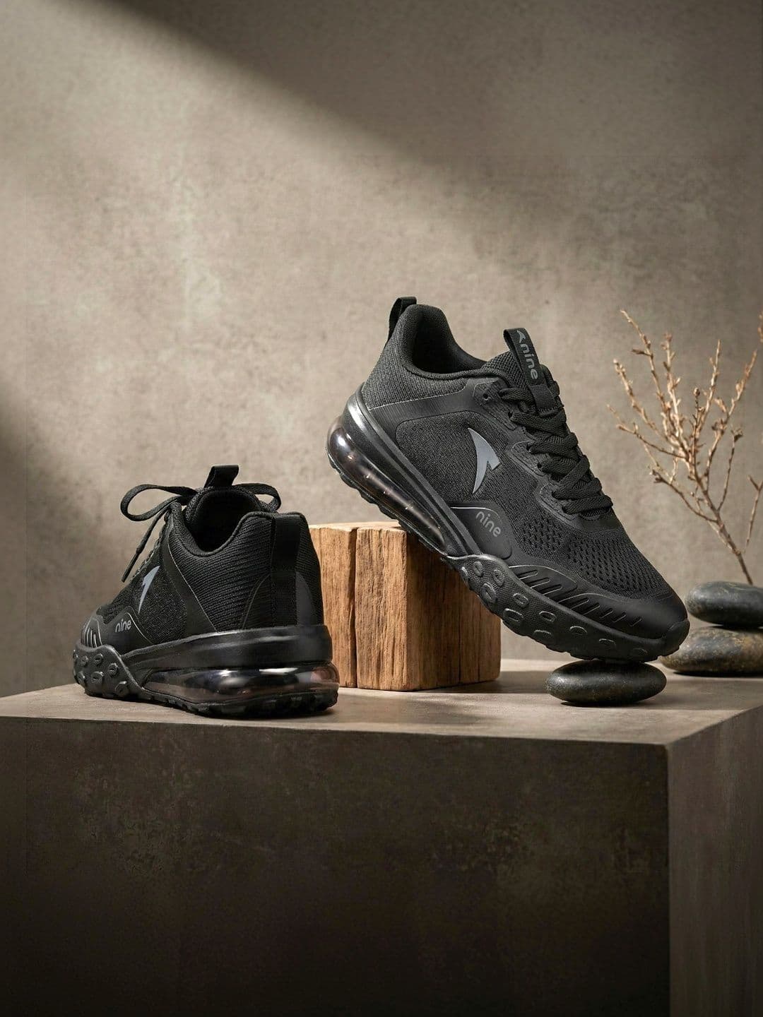 Nine Men Mesh Walking Non-Marking Shoes - view 1