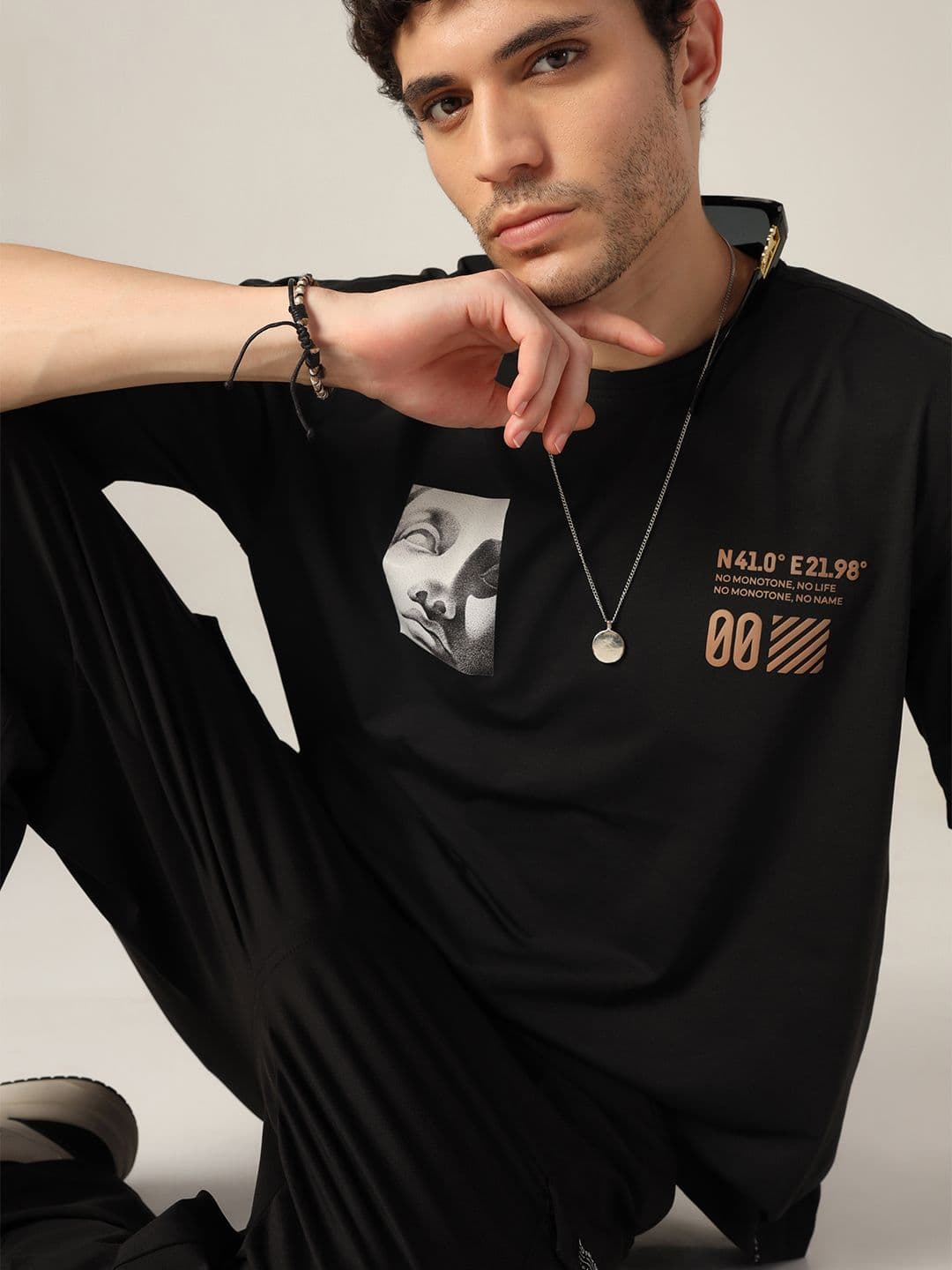 Monotone Men Printed Boxy T-shirt - view 1