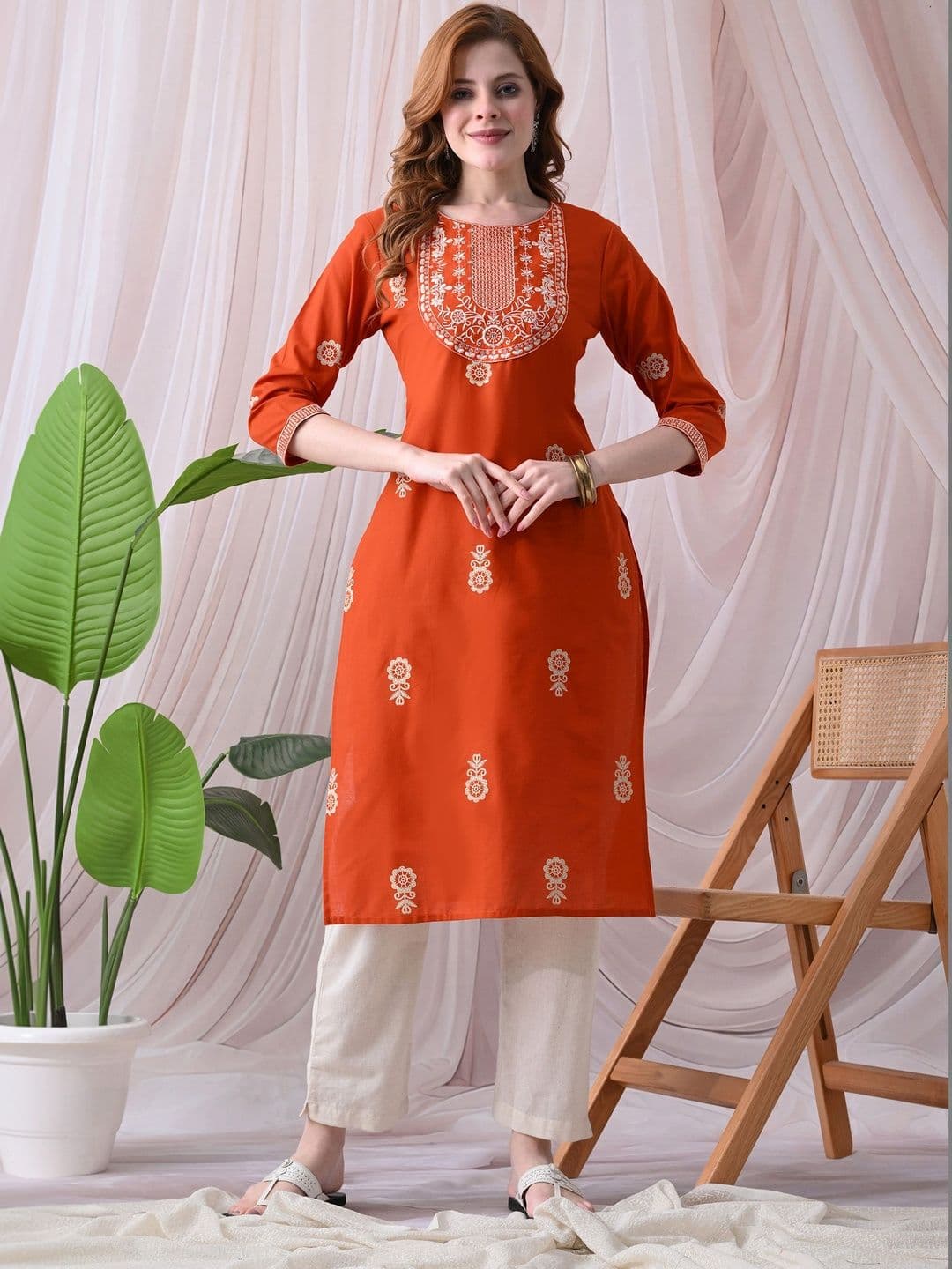 KJTRENDS Floral Embroidered Three Fourth Sleeves Cotton Kurta - view 1