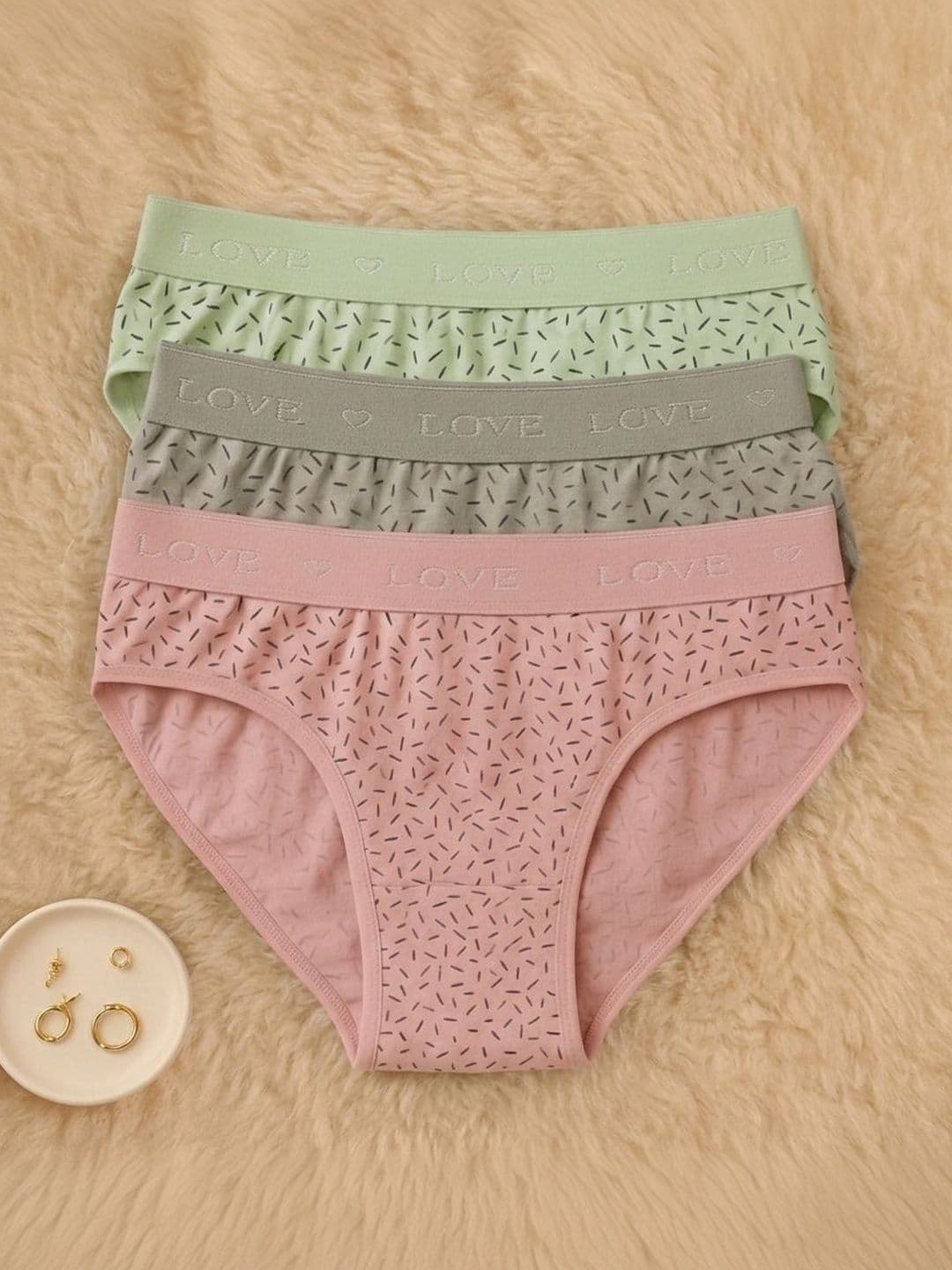 Nakshu Women Pack of 3 Printed Seamless Assorted Cotton Hipster Briefs - view 1