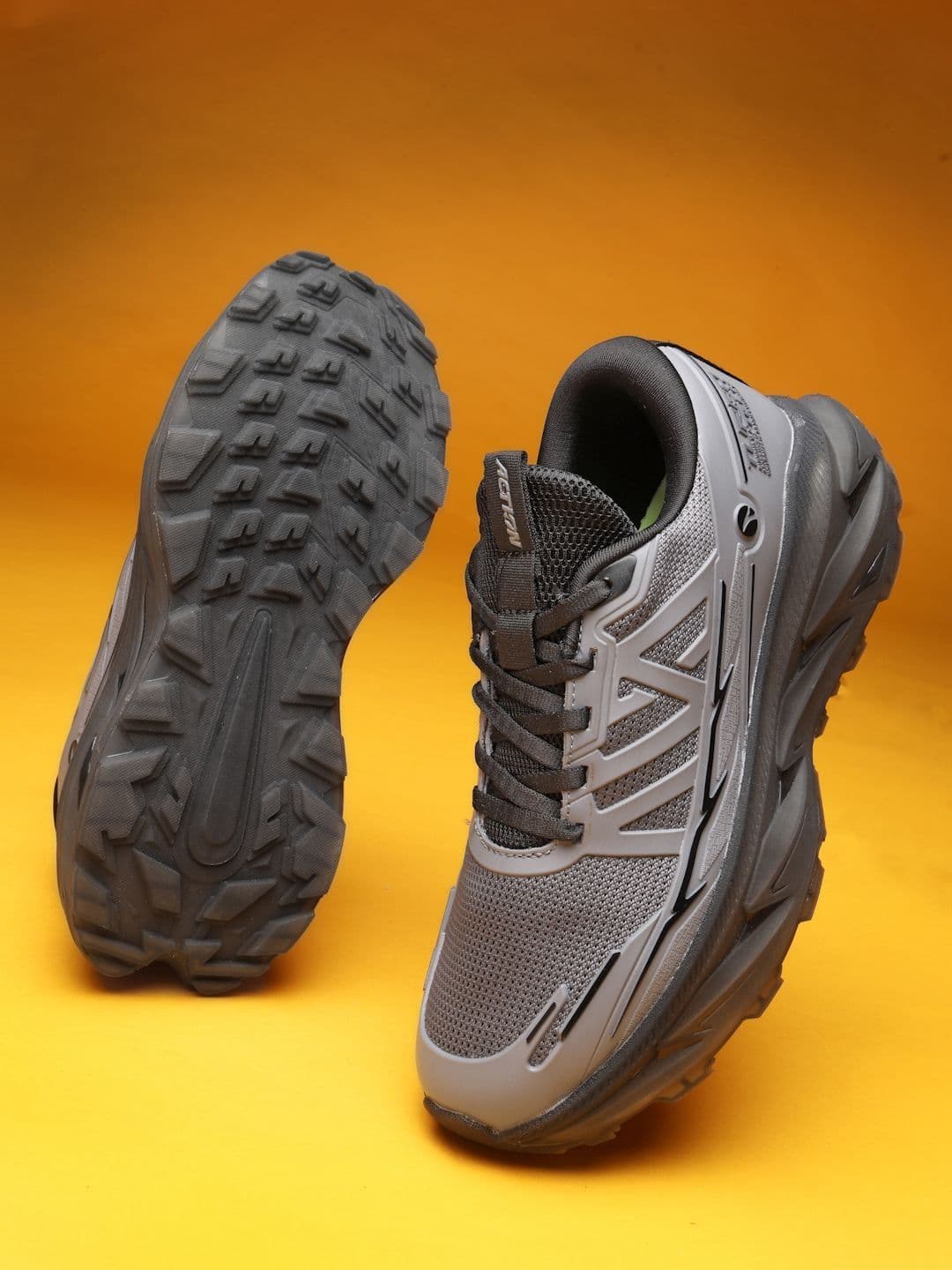 Action Men Mesh Running Non-Marking Shoes - view 1