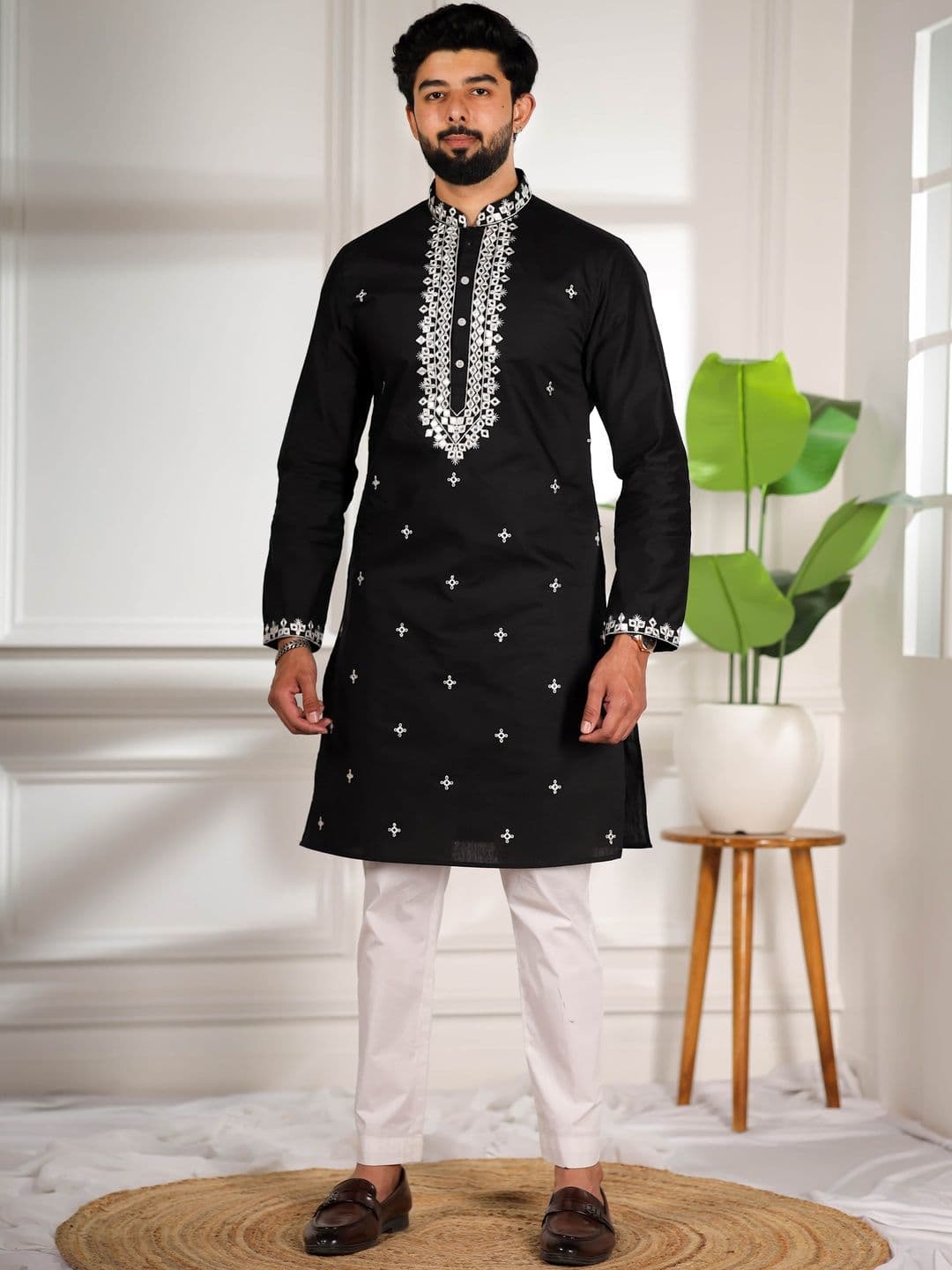 Koshin Men Ethnic Motifs Embroidered Mandarin Collar Cotton Straight Kurtas - view 1