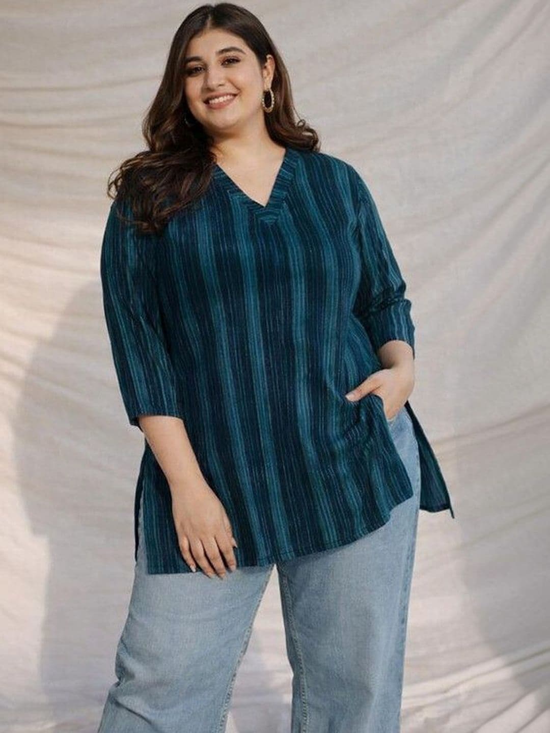 NG NIROMIKA Floral Printed V-Neck Kurti - view 1