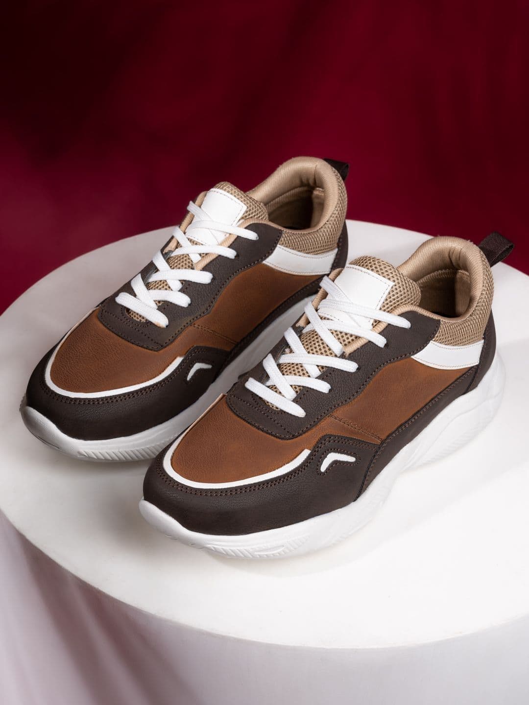 Roadster Men Training or Gym Shoes - view 1