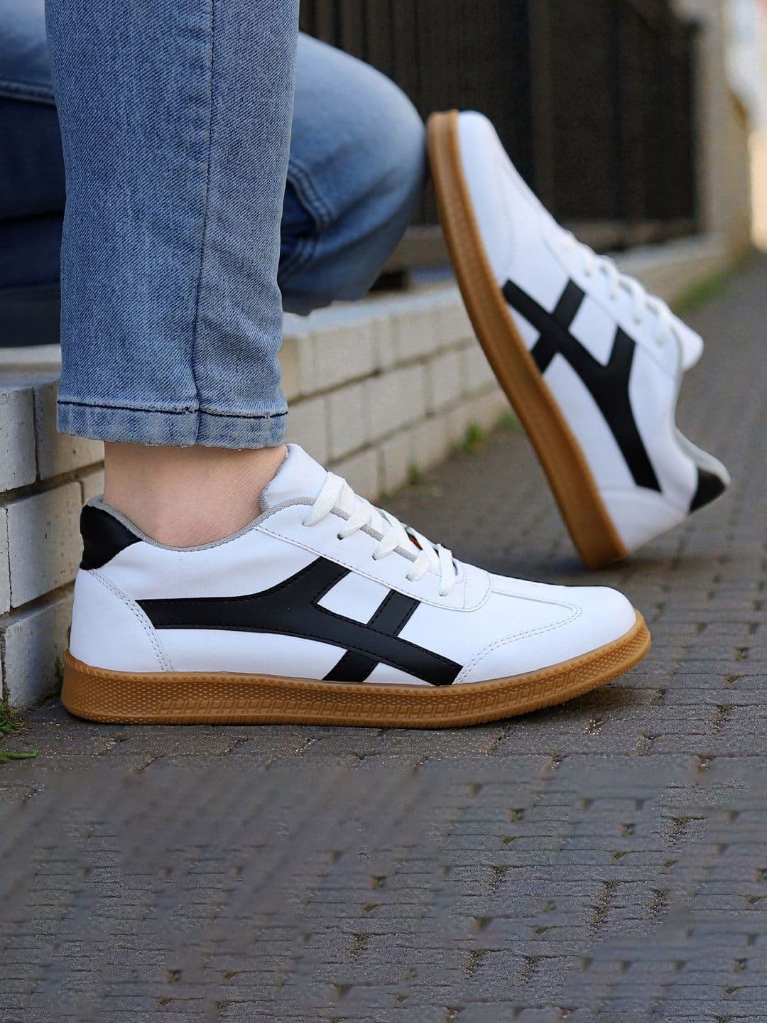 glitchez Men Colorblock Sneakers With Ultra Soft Cushion Lace-Up All-Day Comfort Shoes - view 1