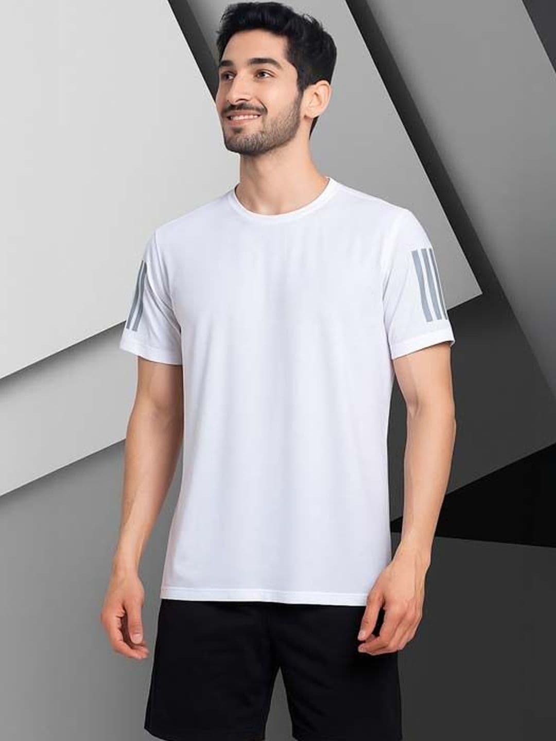 StyleCast Men White Color Trendy Regular Tshirt - view 1