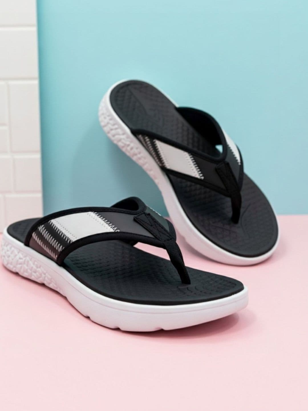 JOOTIYAPA Men Flip Flops - view 1