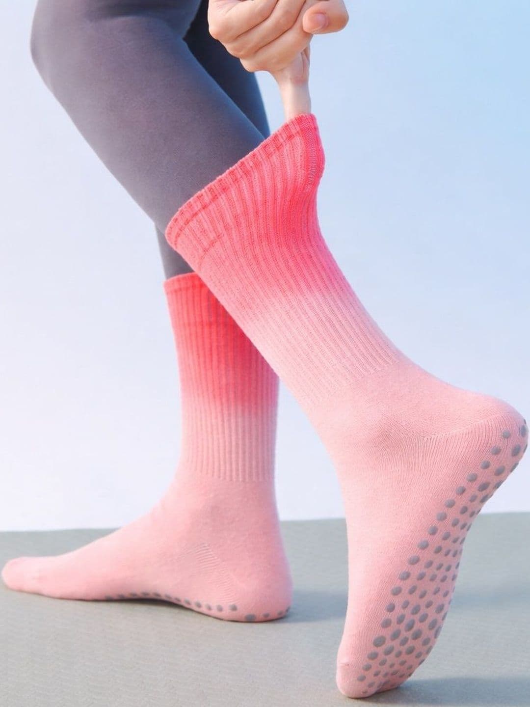 XFyt Women Grip Yoga Socks for Gym & Pilates - view 1