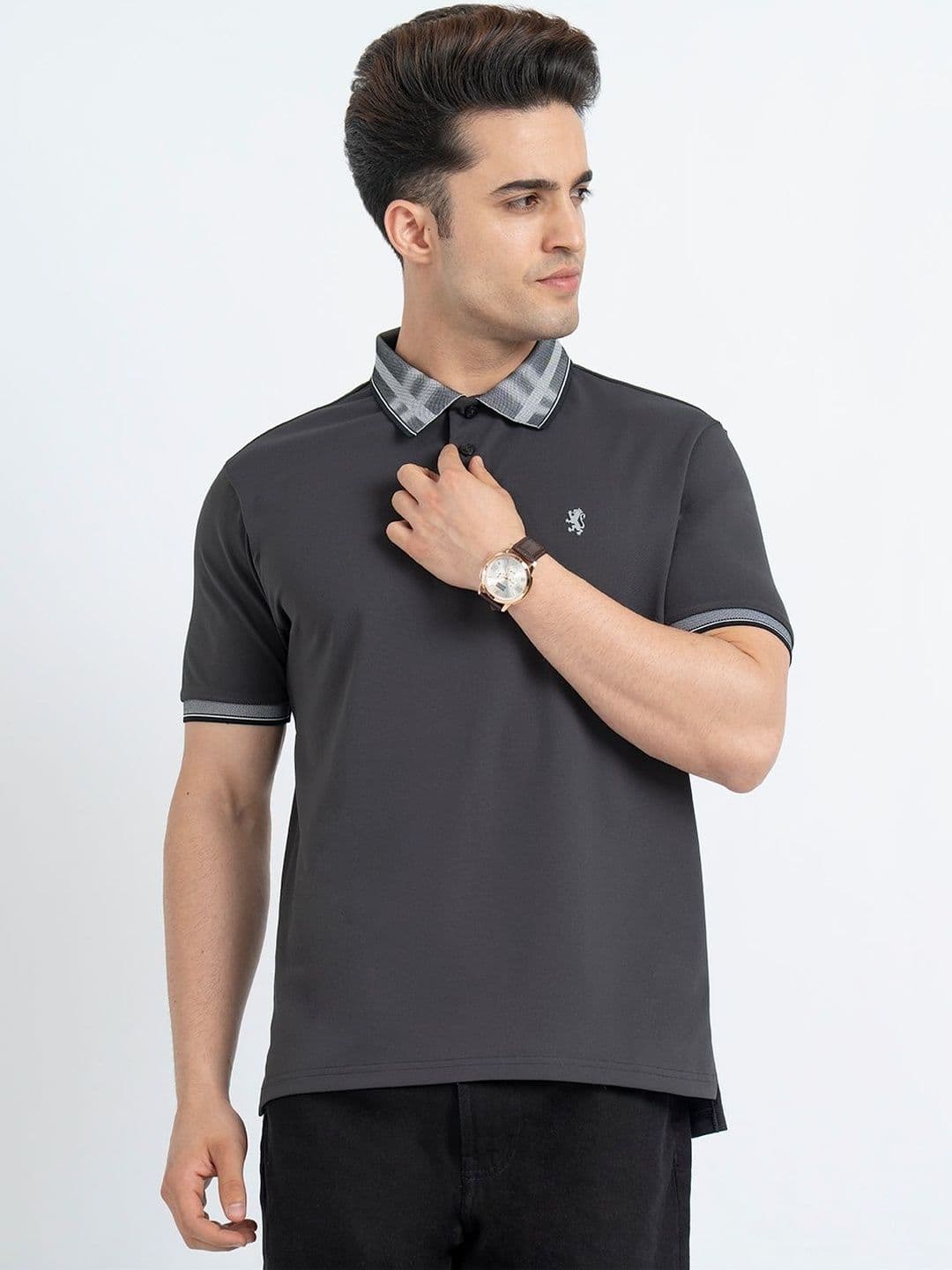 Red Tape Men Polo Collar T-shirt - view 1