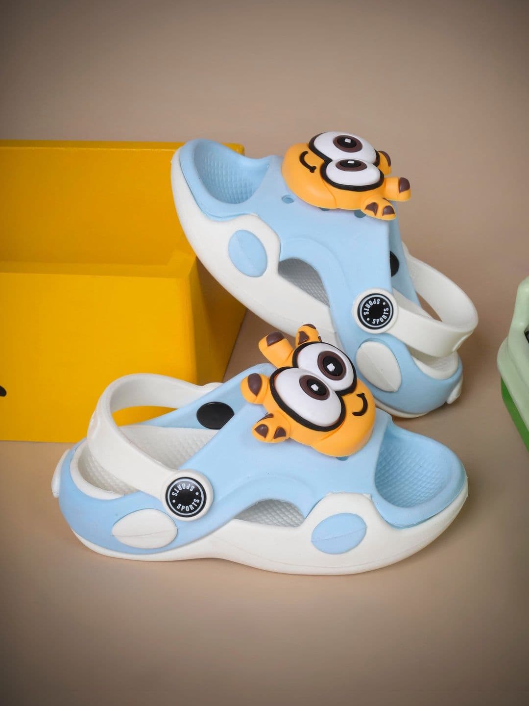 OXTRID Unisex Kids Sandals - view 1