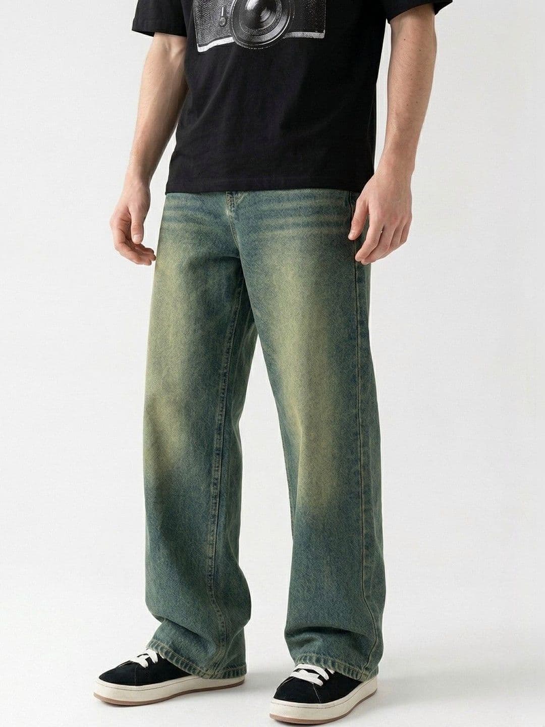 glitchez Men Relaxed Fit Mid-Rise Jeans - view 1