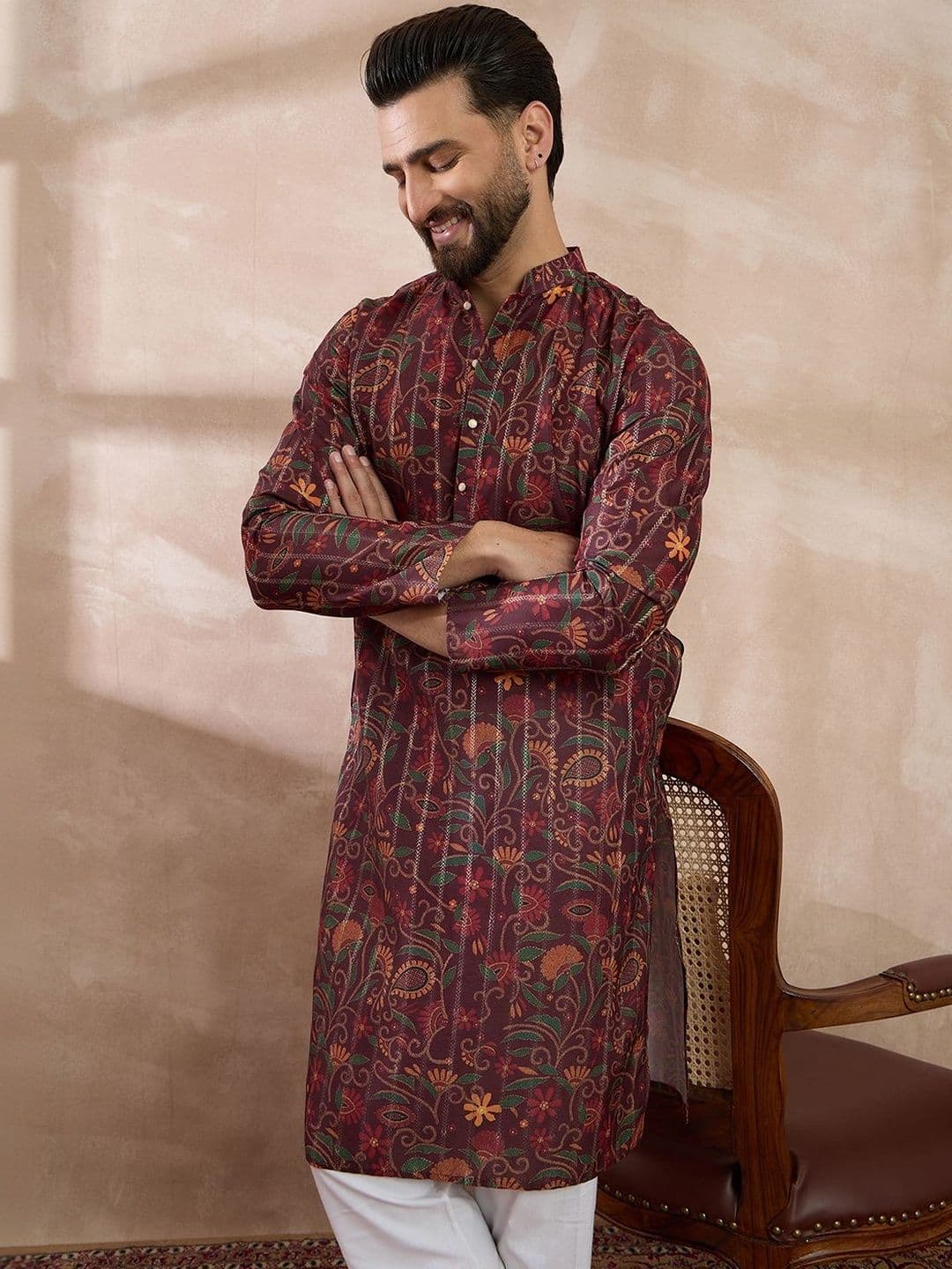 House of Pataudi Men Floral Woven Design Kurta - view 1
