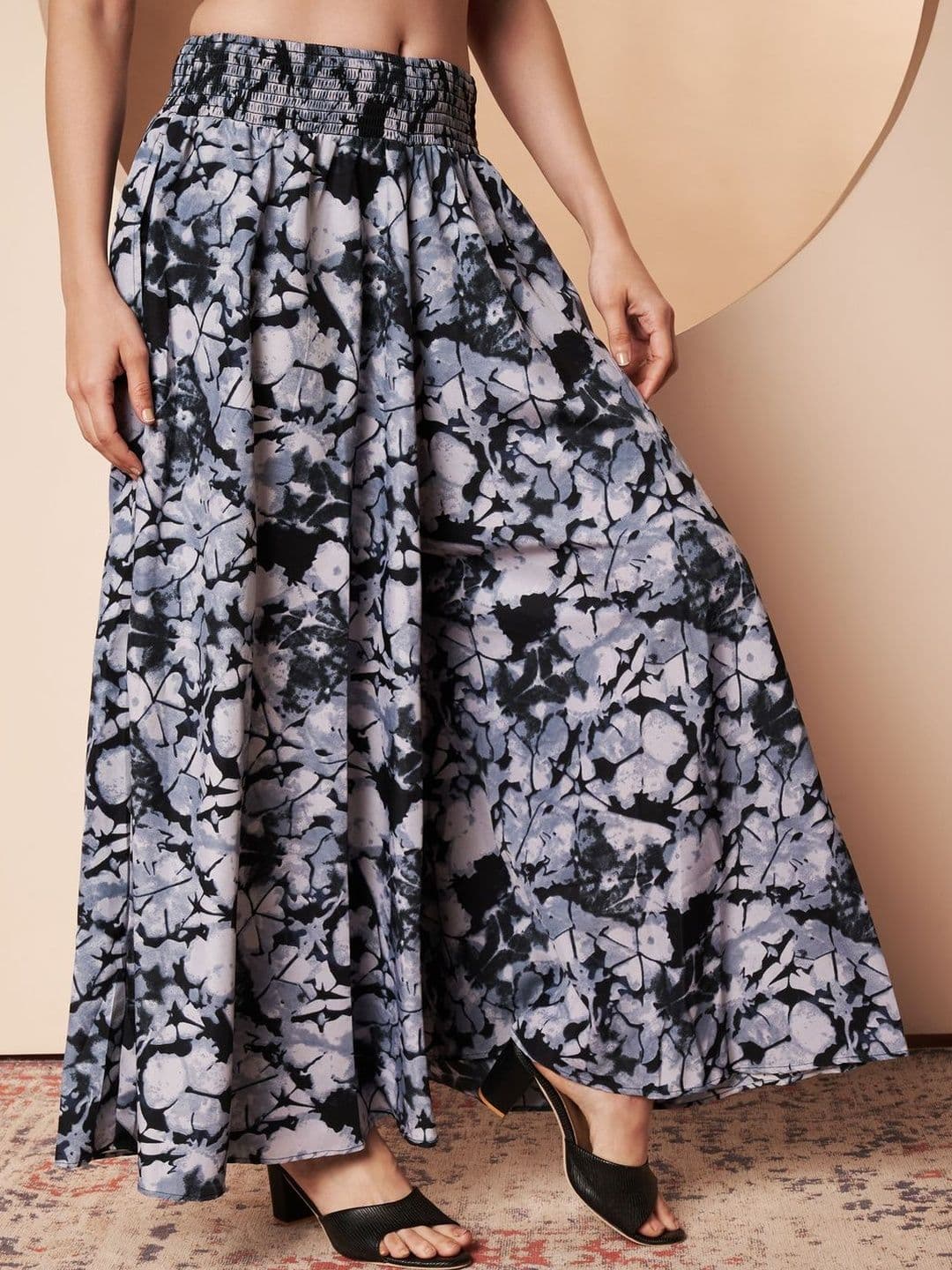 ZWERLON Women Printed Flared Palazzos - view 1