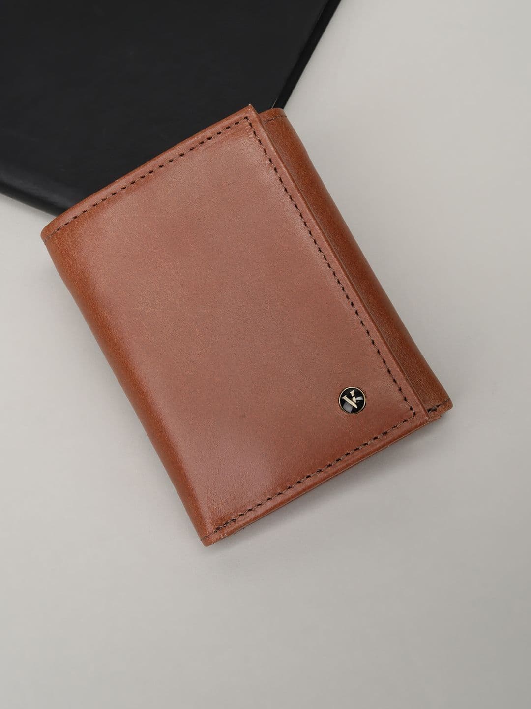 Van Heusen Men Leather Wallets - view 1