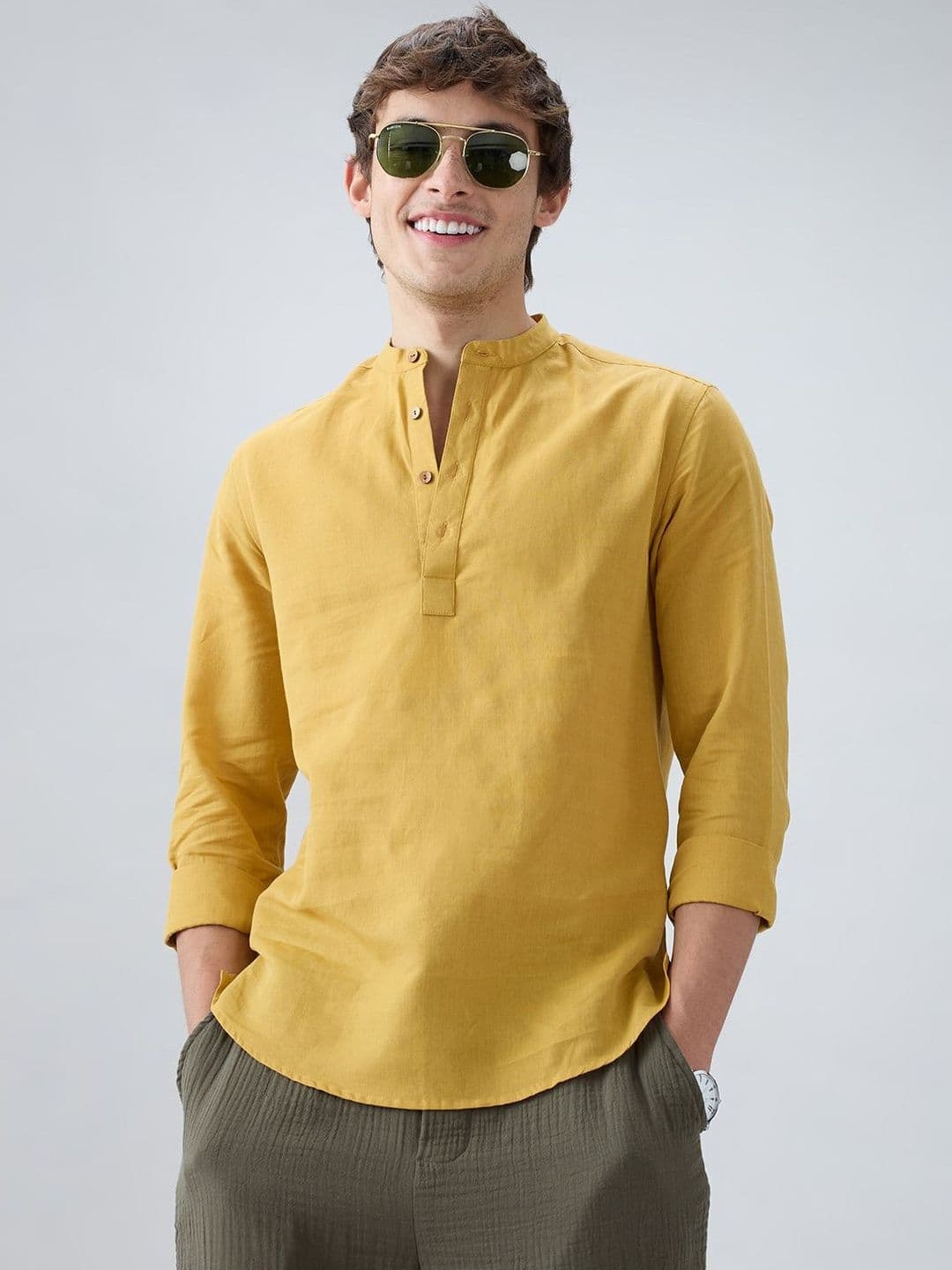 VASTRADO Men Mandarin Collar Linen Blend Kurta - view 1