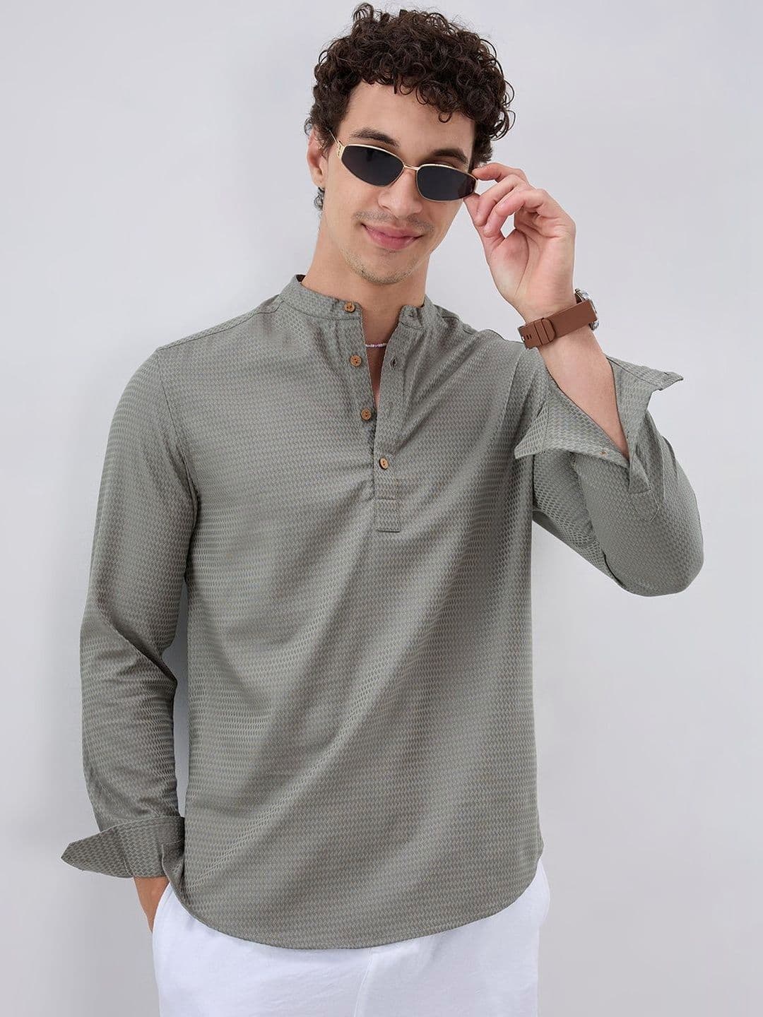 VASTRADO Men Solid Textured Woven Design Cotton Kurta - view 1
