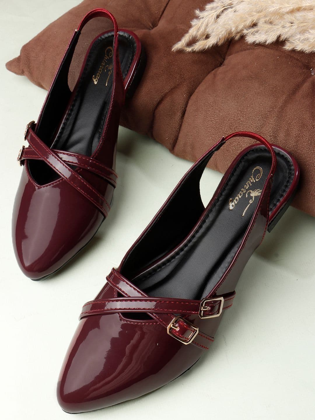 CHINRAAG Women Pointed Toe Mules - view 1