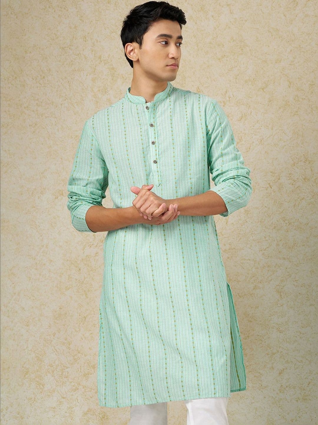 indus route by Pantaloons Men Thread Work Kurta - view 1