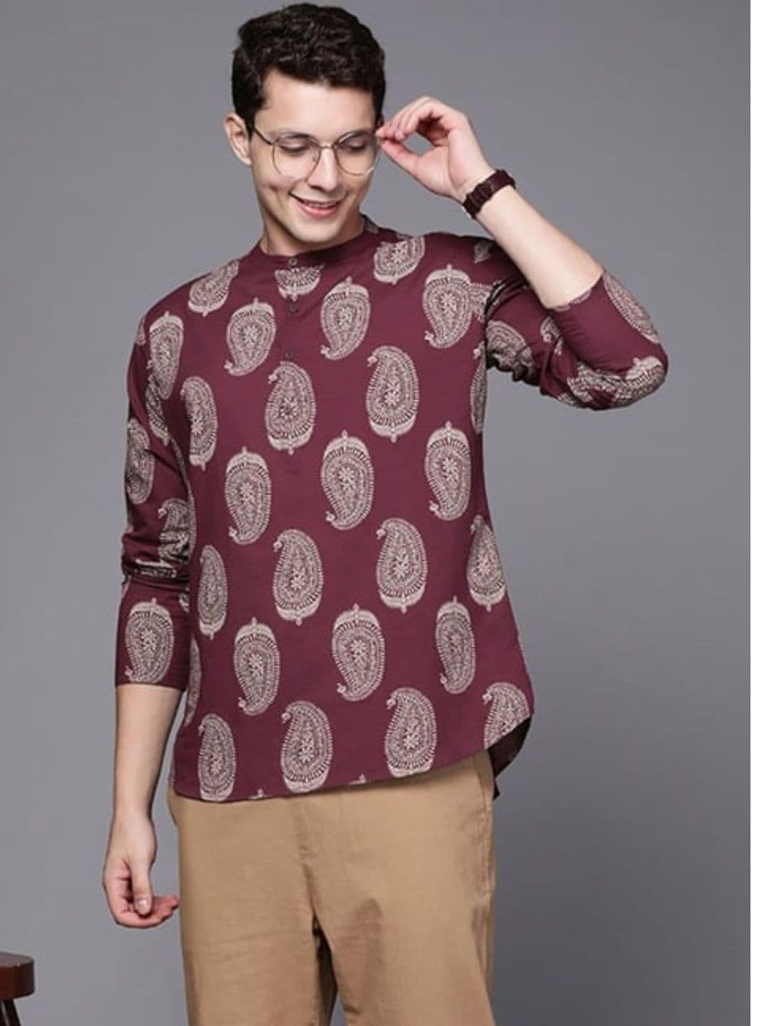Deelmo Men Floral Printed Sequinned Kurta - view 1