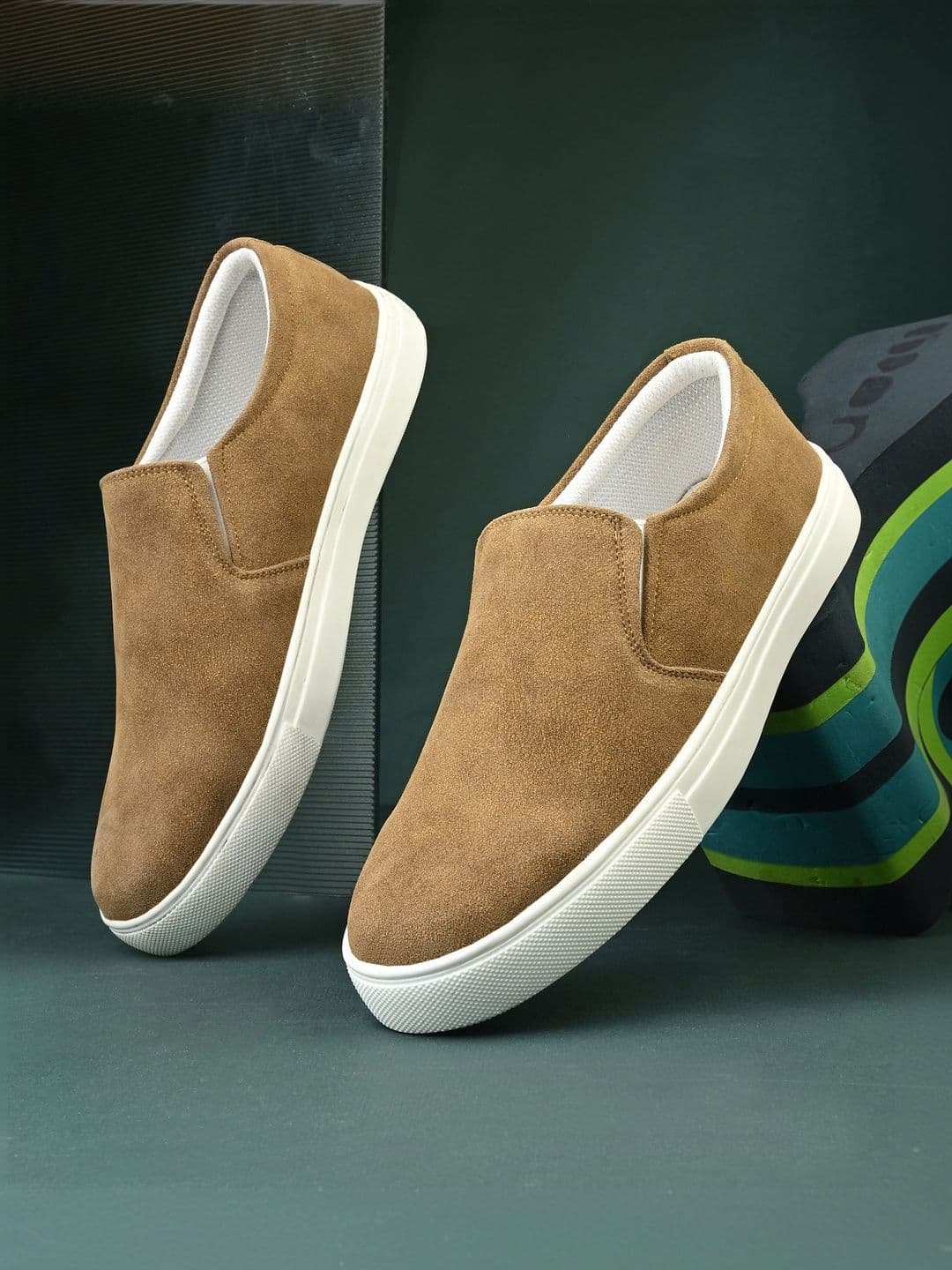 The Roadster Lifestyle Co Men Round Toe Sneakers Casual Shoes - view 1