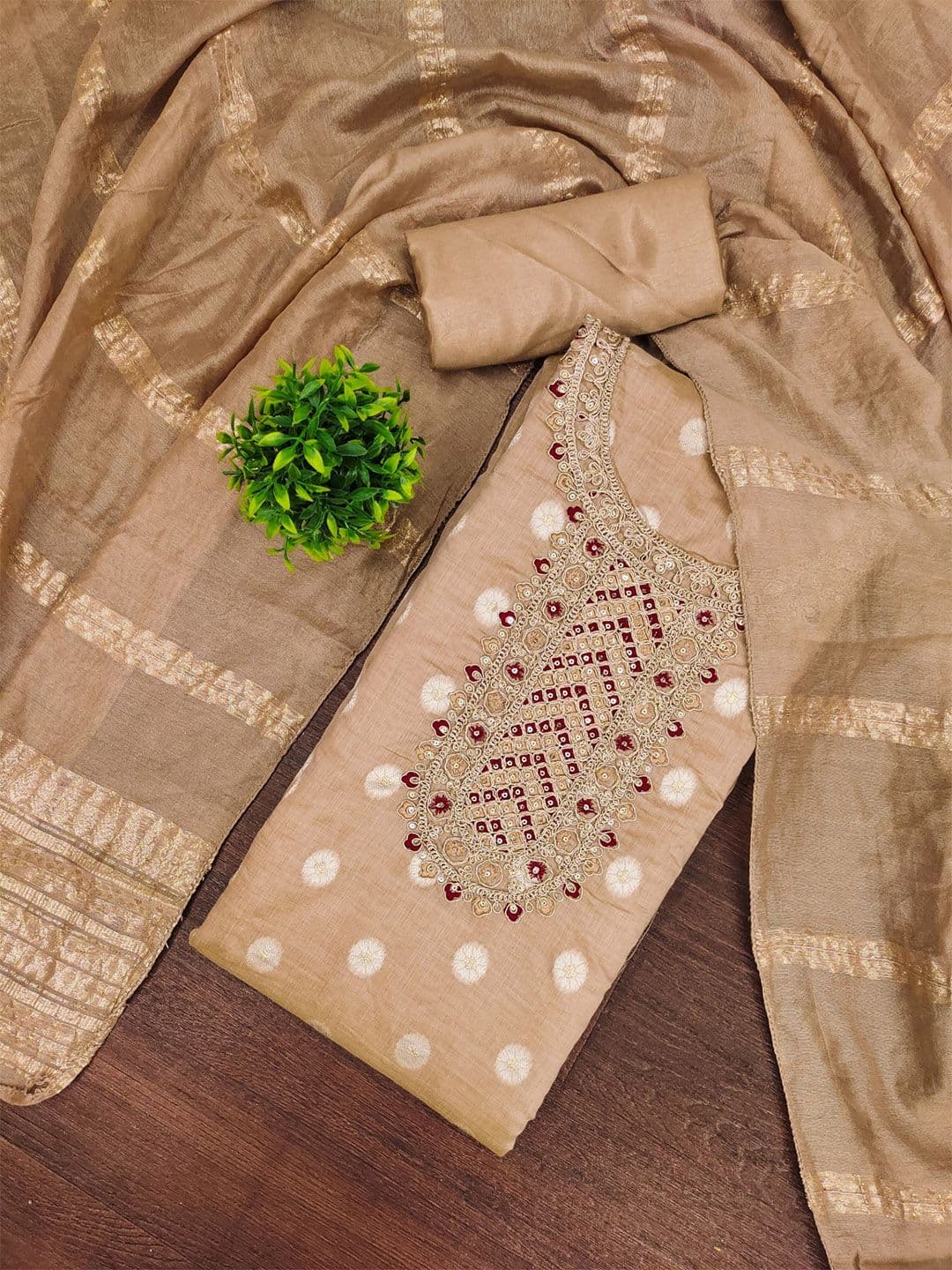 Rangtulika Ethnics Printed Pure Cotton Unstitched Dress Material - view 1