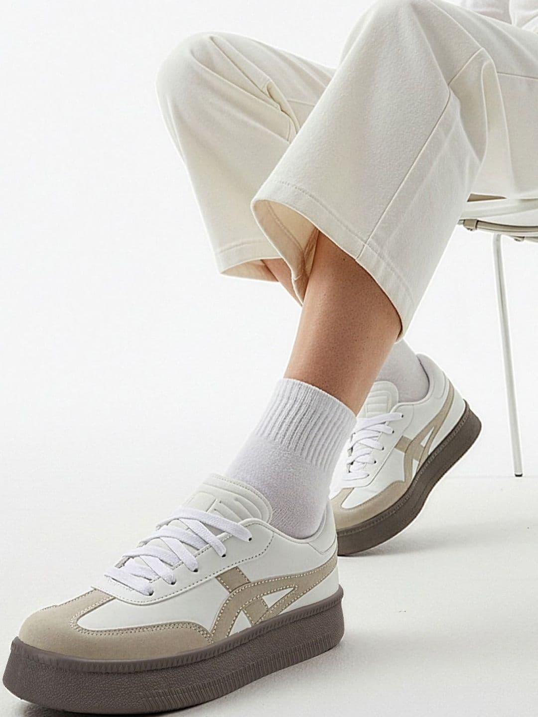 VENDOZ Women Colourblocked PU Sneakers - view 1