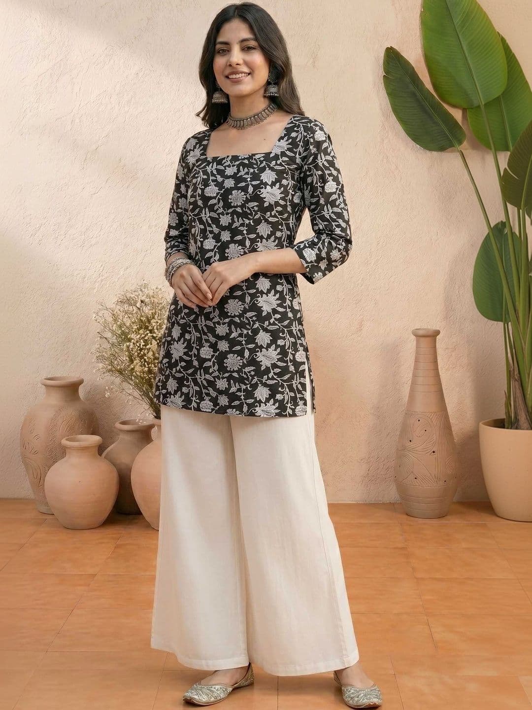 Sangria Floral Printed Pure Cotton Square Neck Straight Kurtis - view 1