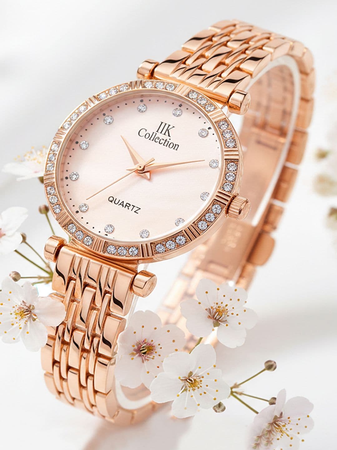 IIK COLLECTION Women Round Dial Stainless Steel Bracelet Style Straps Analogue Watch - view 1