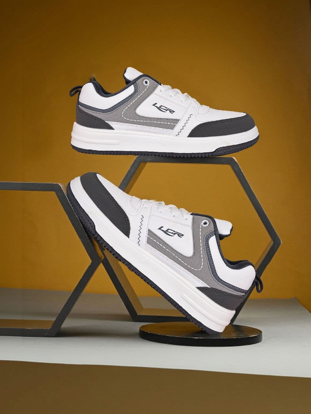 Lancer Men Colourblocked Sneakers - view 1
