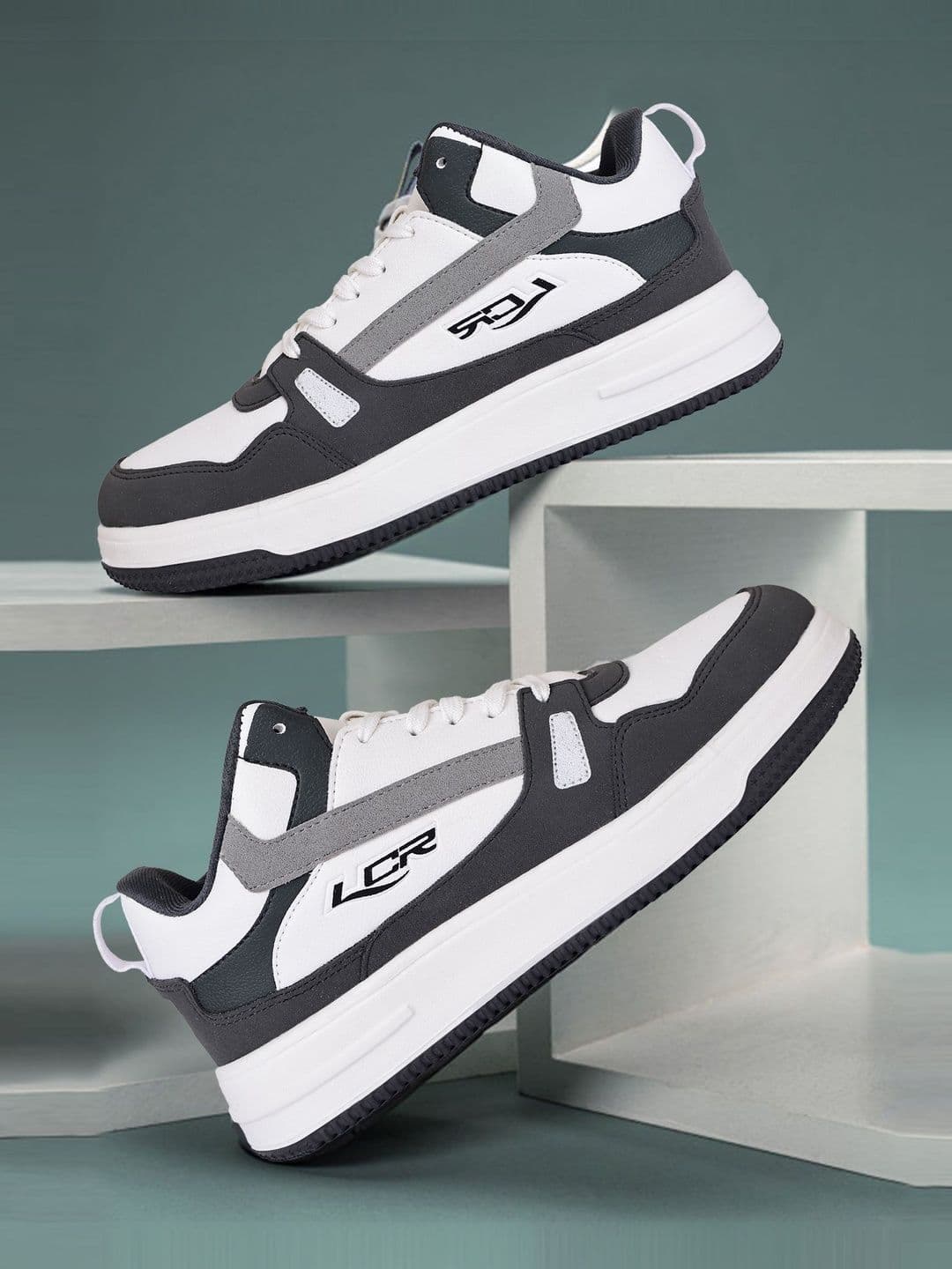 Lancer Men Colourblocked Sneakers - view 1