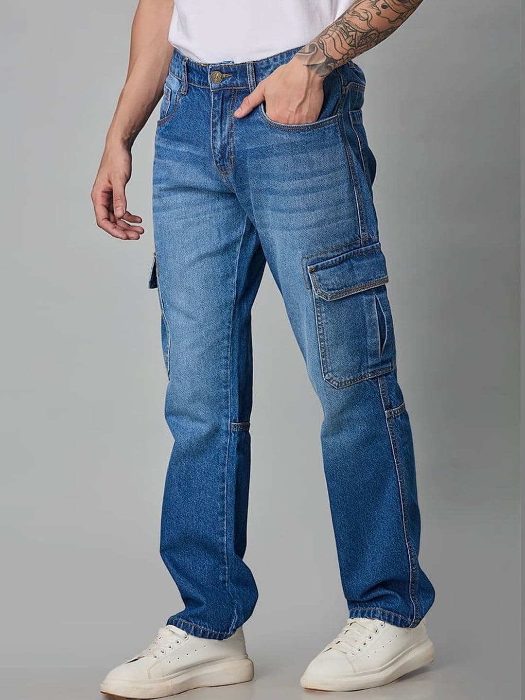 Klub Fox Men Straight Fit Mid-Rise Light Fade Jeans - view 1