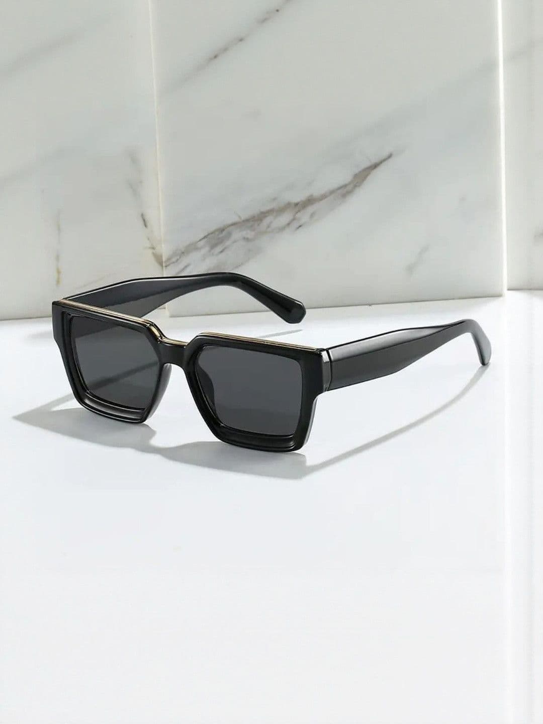 LEGEND EYEWEAR Unisex Wayfarer Sunglasses with UV Protected Lens Voyage - view 1