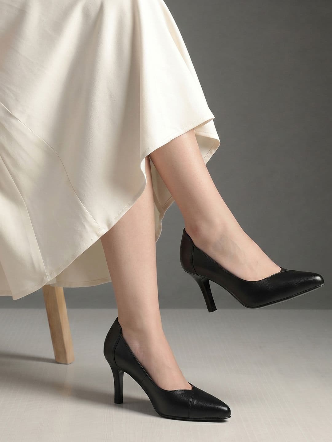 Kenneth Cole Leather Slim Heeled Pumps - view 1