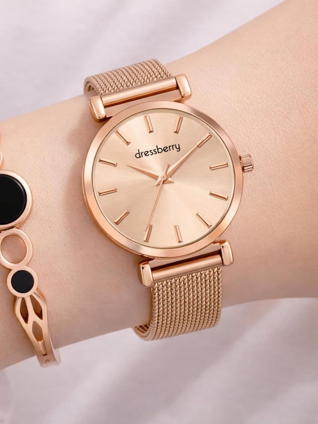DressBerry Women Dial & Stainless Steel Bracelet Style Straps Analogue Watch DBGIFT3 - view 1