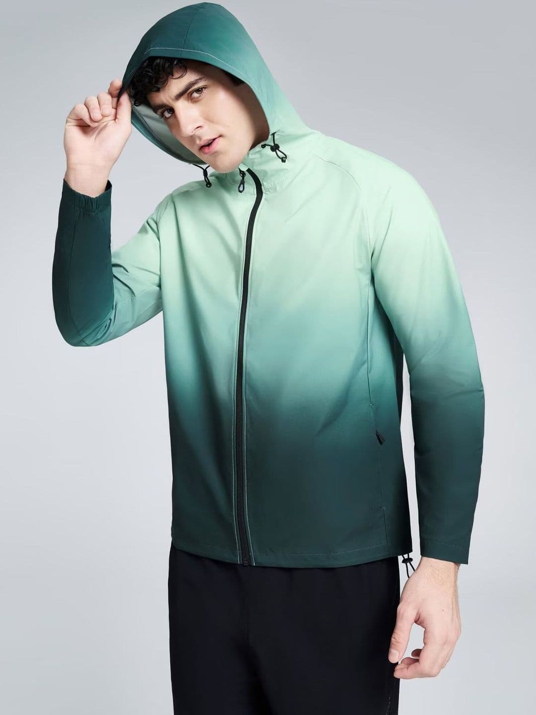 ENRIZZ Men Ombre Colourblocked Lightweight Puffer Jacket - view 1