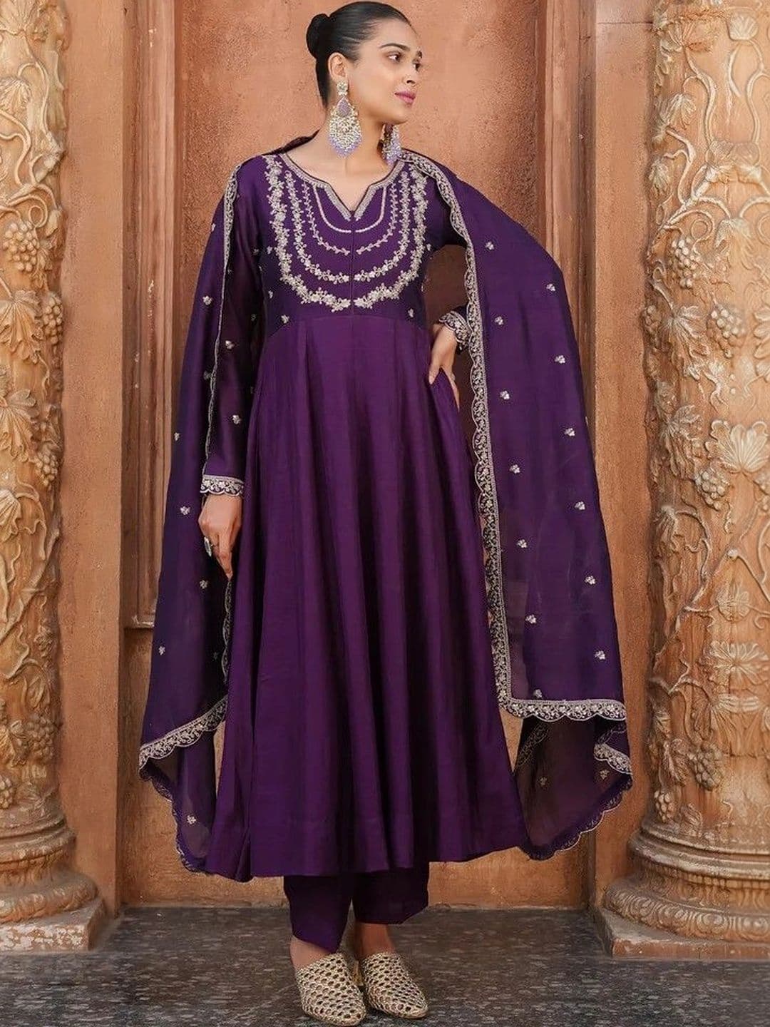 DWIJA FASHION Women Ethnic Motifs Embroidered Regular Thread Work Kurta with Trousers & With Dupatta - view 1