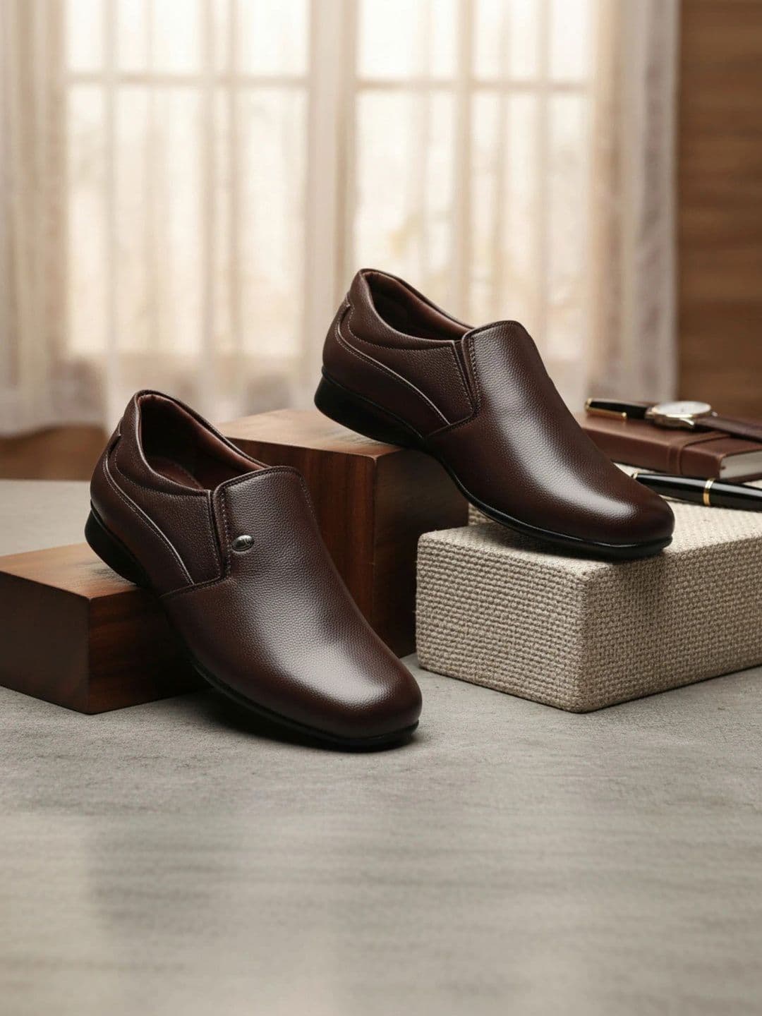 ALSTOM Men Textured PU Loafers - view 1