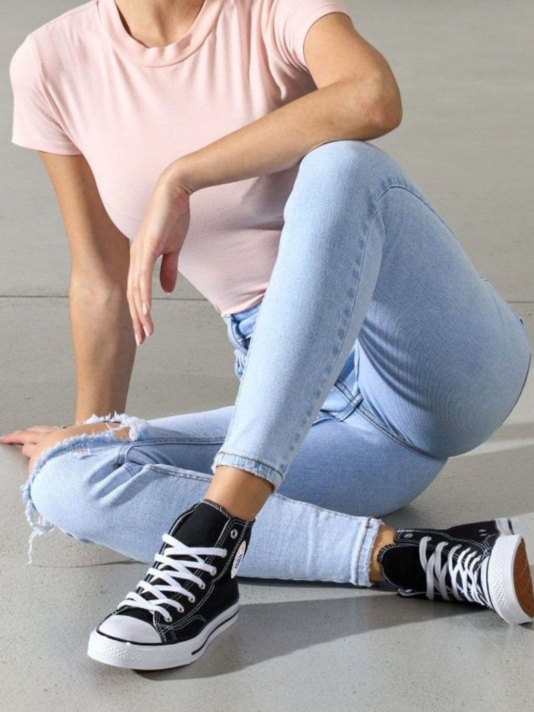 FTZ Women Colourblocked Mid-Top Lace-Up Sneakers - view 1
