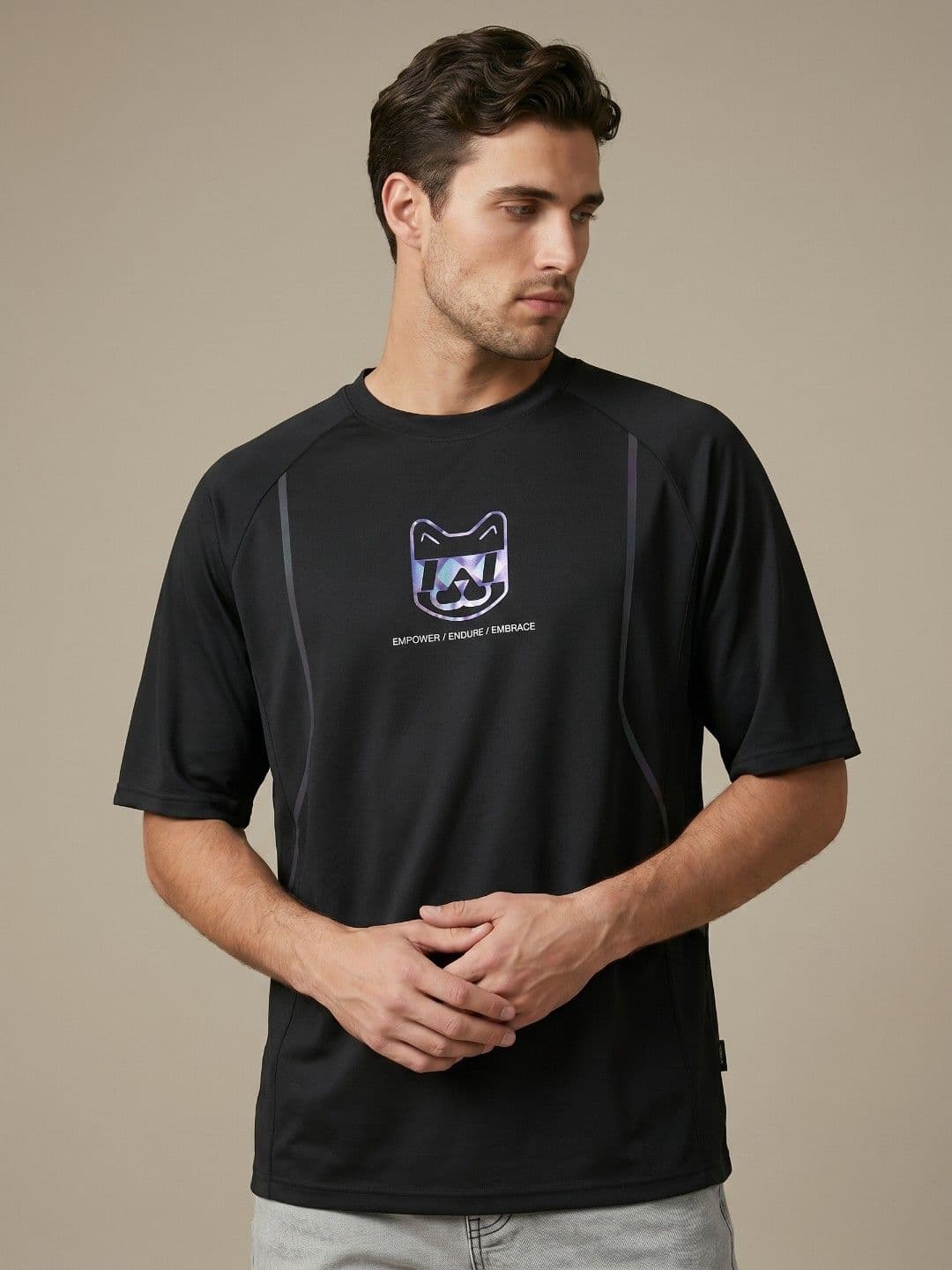 glitchez Relaxed Graphic Printed Raglan Sleeves T-shirt - view 1