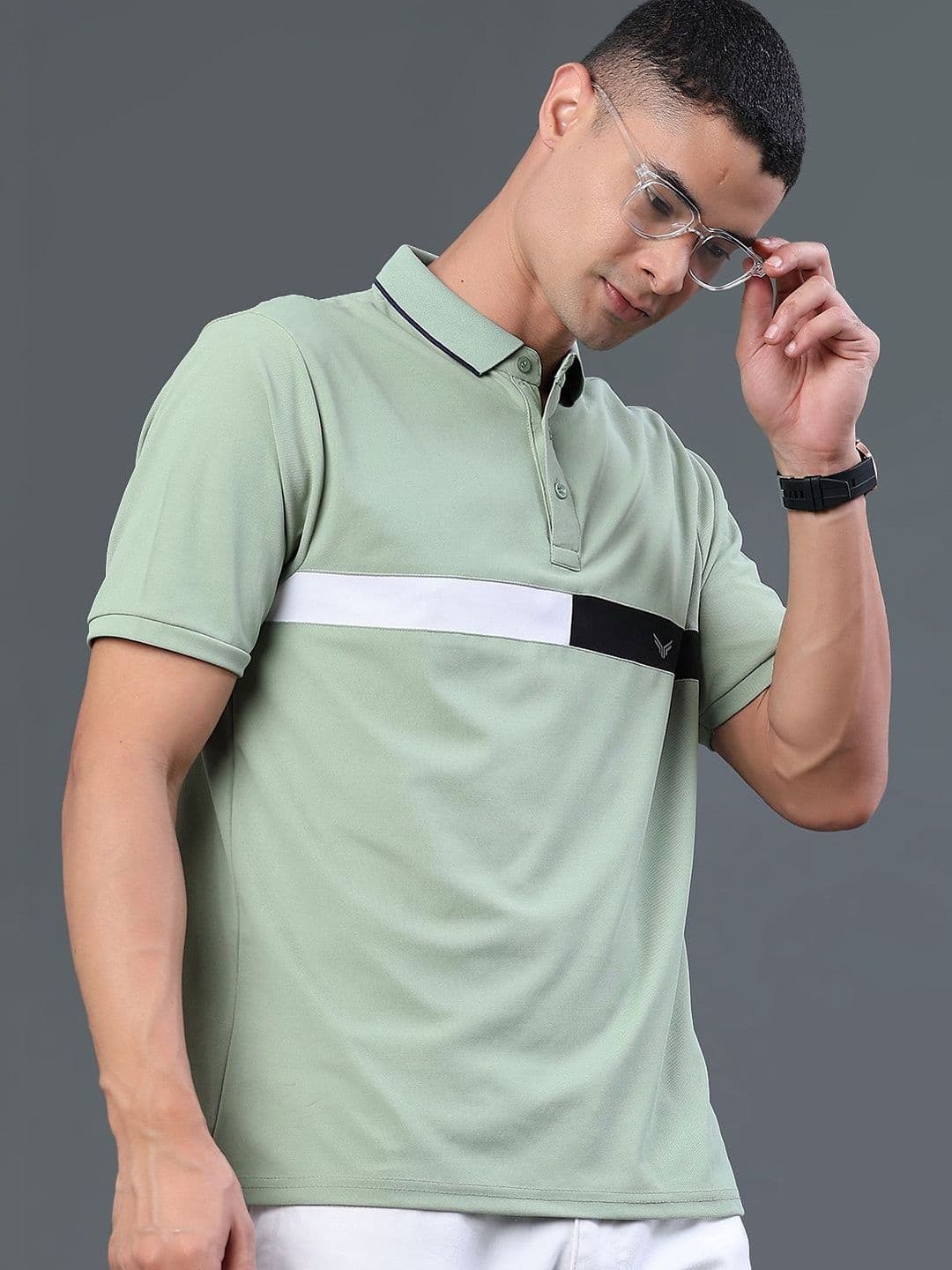 V-Mart Men Colourblocked Polo Collar T-shirt - view 1