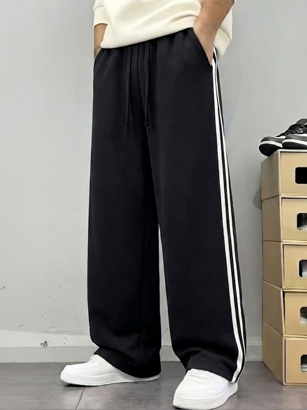 PROGENY Men Relaxed Fit Joggers - view 1