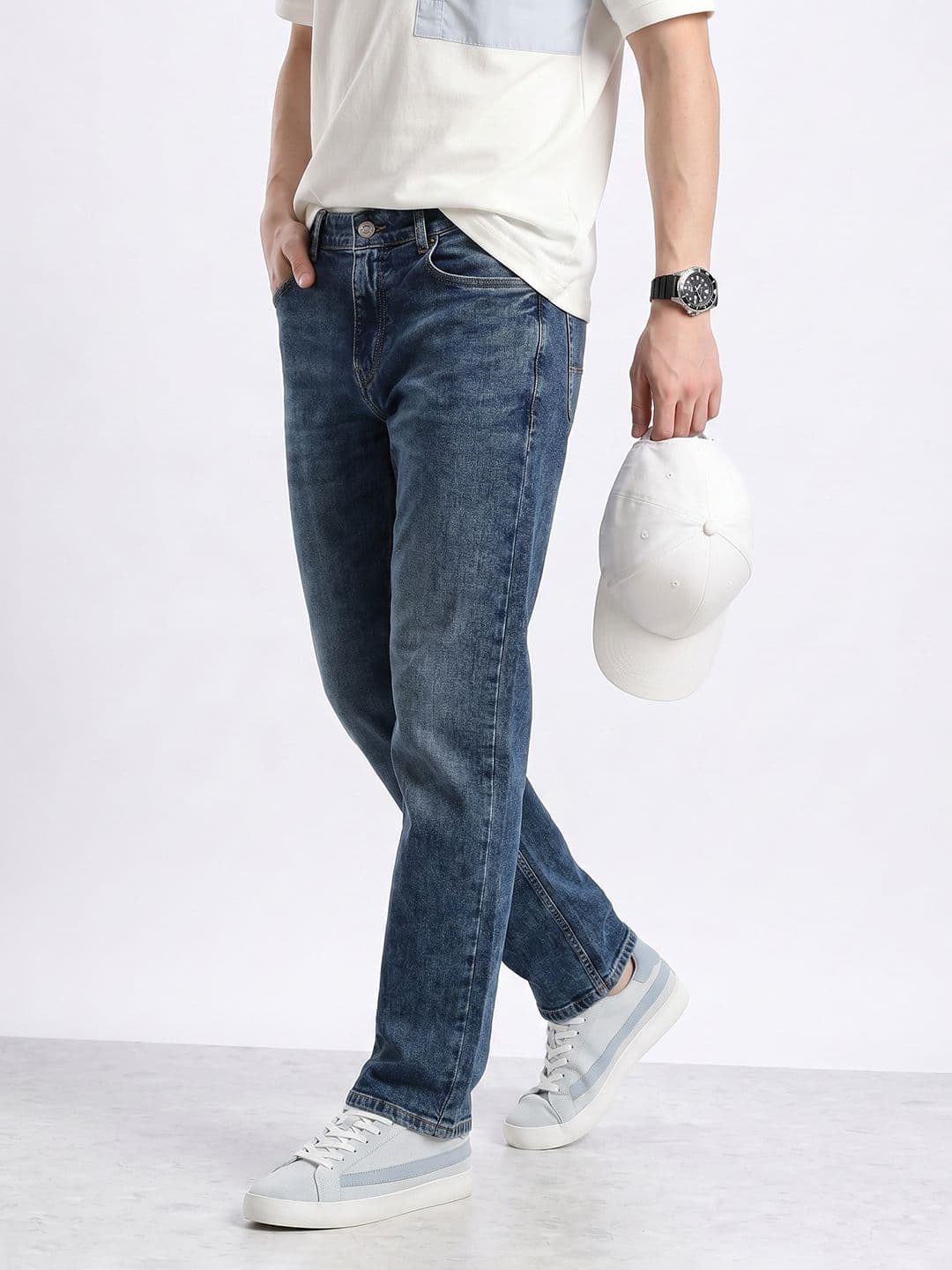 Aeropostale Men Regular Fit Heavy Fade Stretchable Jeans - view 1
