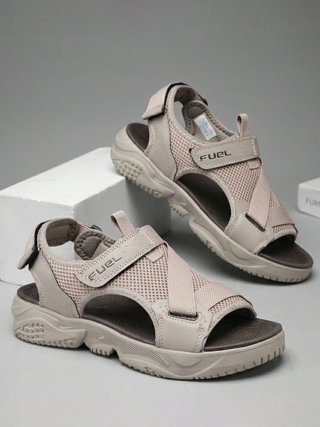 FUEL Men Textured Sports Sandals - view 1