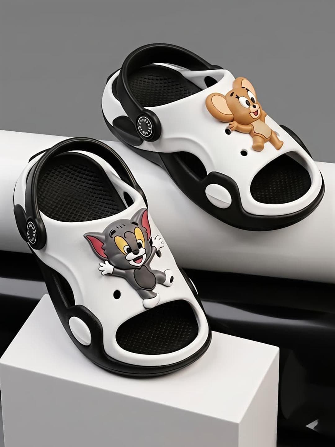 Crazyly Boys Printed Croslite Clogs - view 1