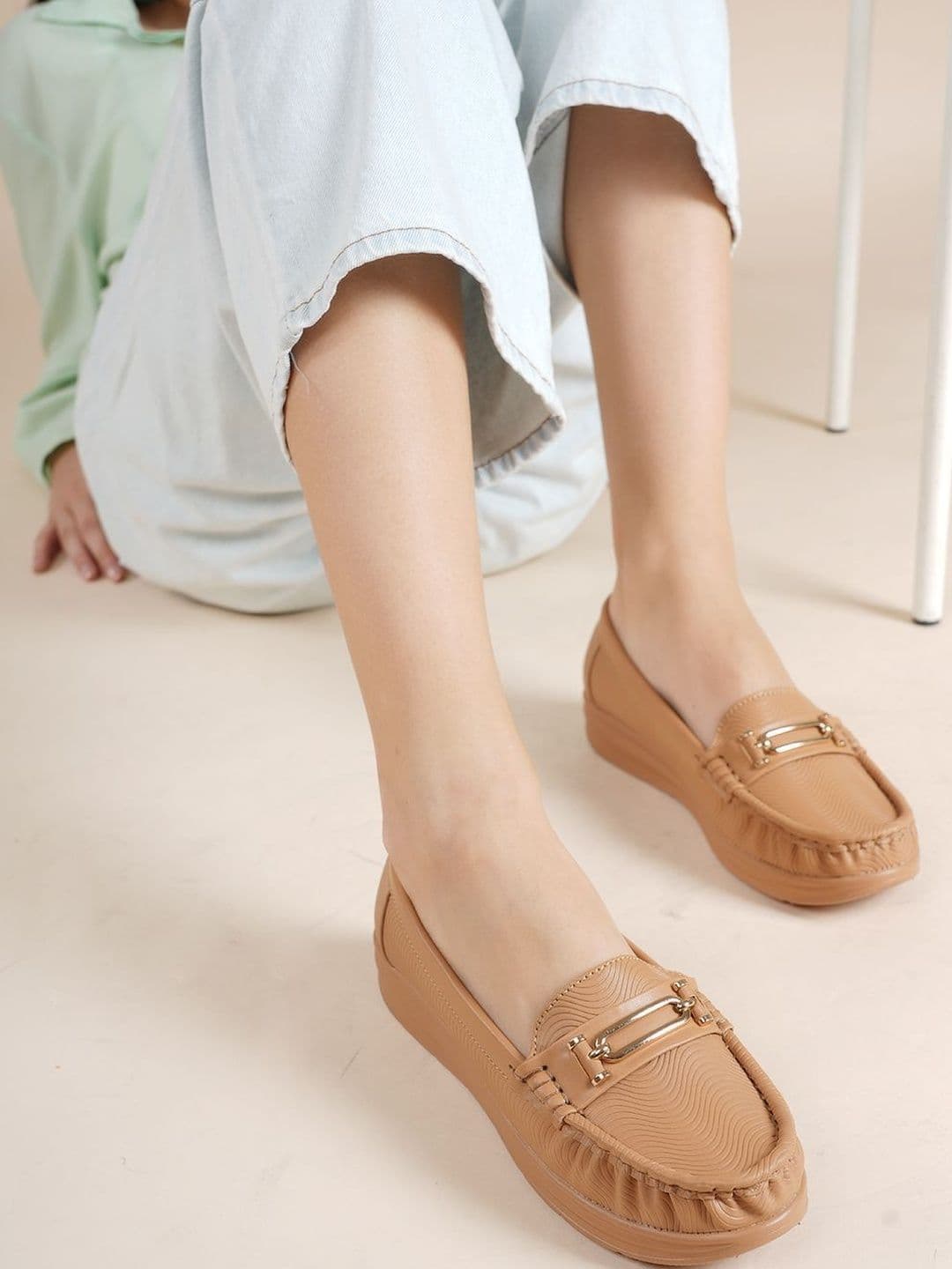 DressBerry Women Textured Loafers - view 1