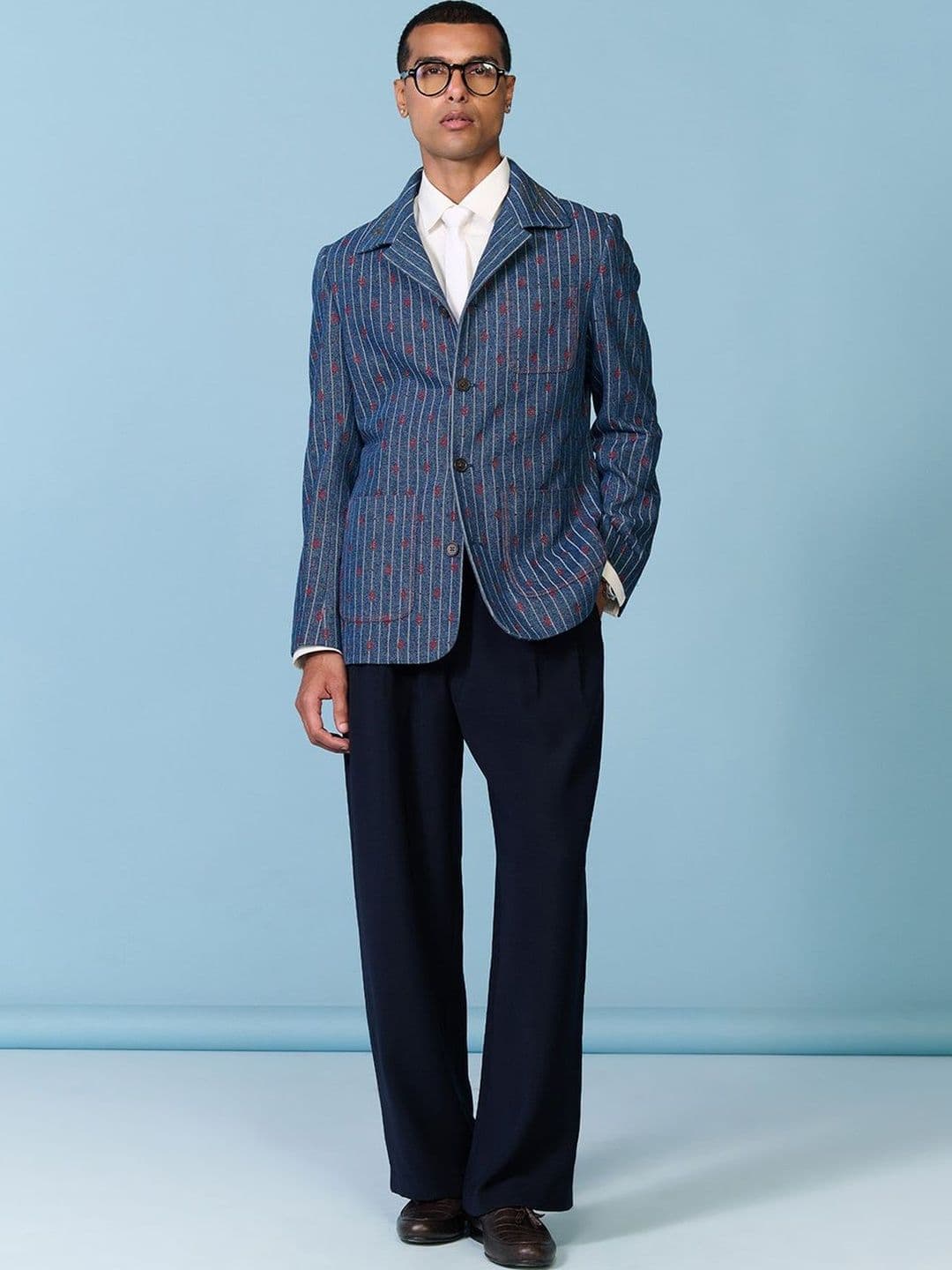 S&N by Shantnu Nikhil Men Colourblocked Tailored Jacket - view 1