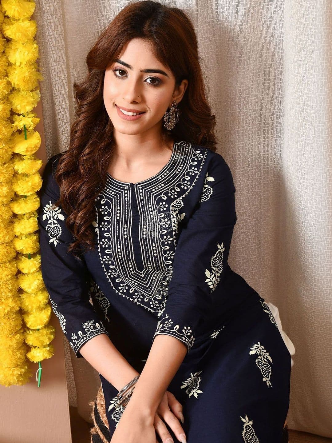 PHYSIL Women Floral Embroidered Floral Kurta - view 1