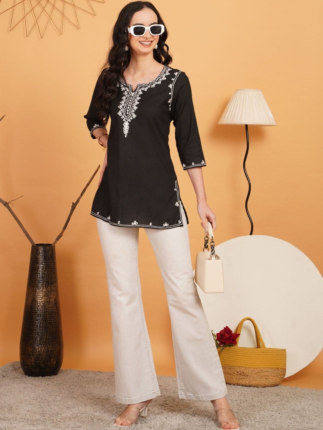 Sangria Ethnic Motifs Embroidered V-Neck Thread Work Pure Cotton Blend Thread Work Kurti - view 1